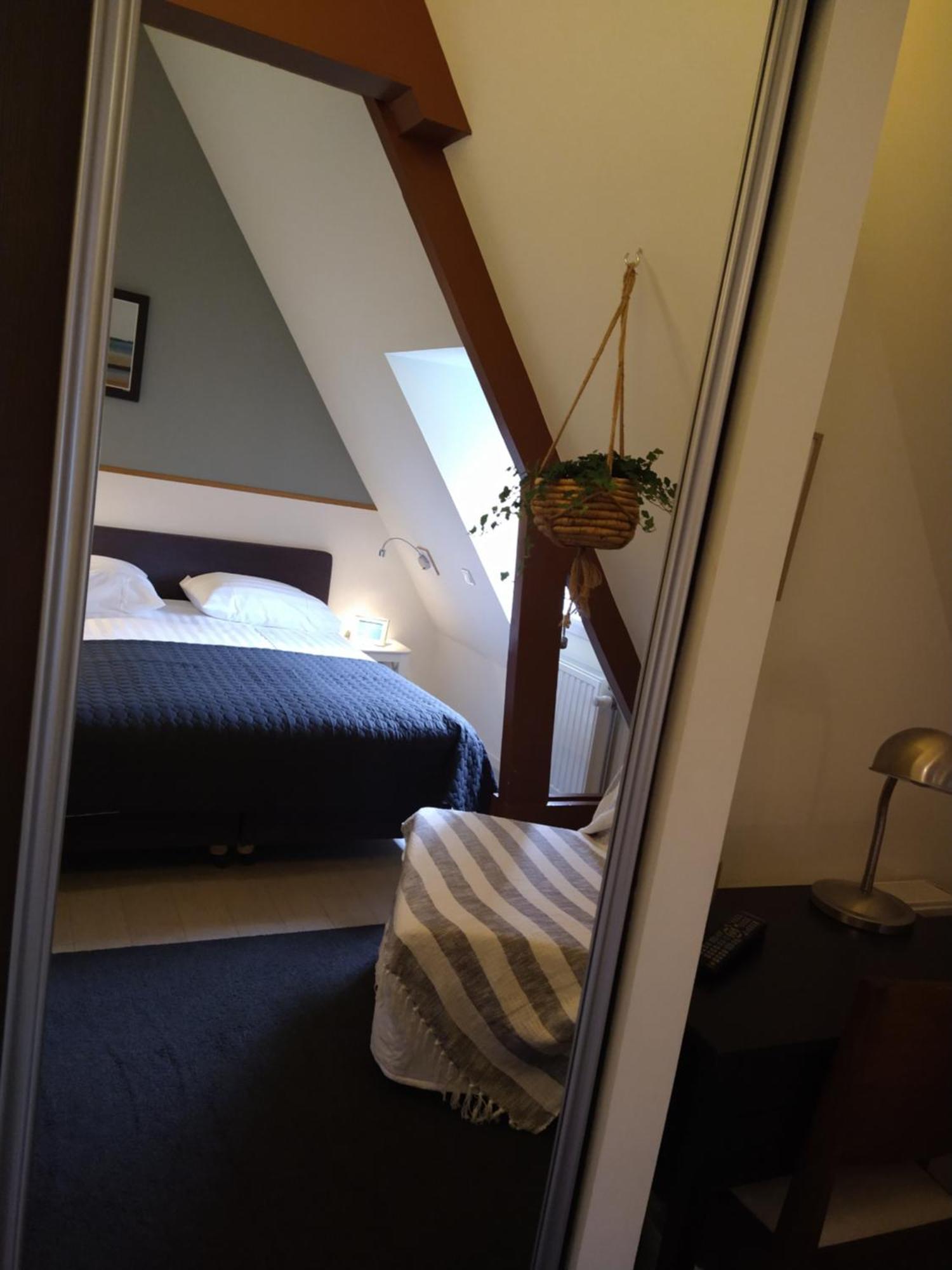Bed & Brasserie Het Kosthuys Синт-Мартенсдейк Экстерьер фото